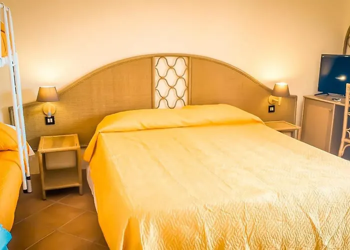 Villaggio Porto Rhoca Hotel